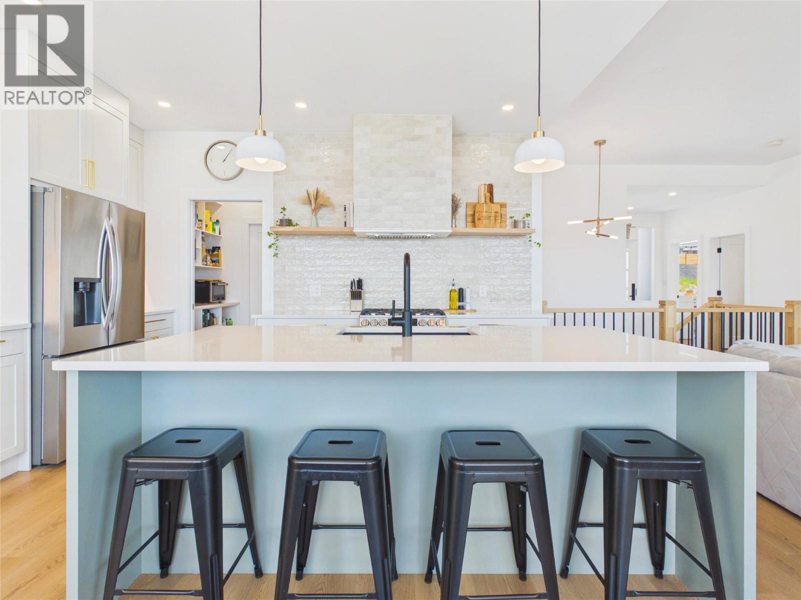 1081 ANTLER Drive - 10