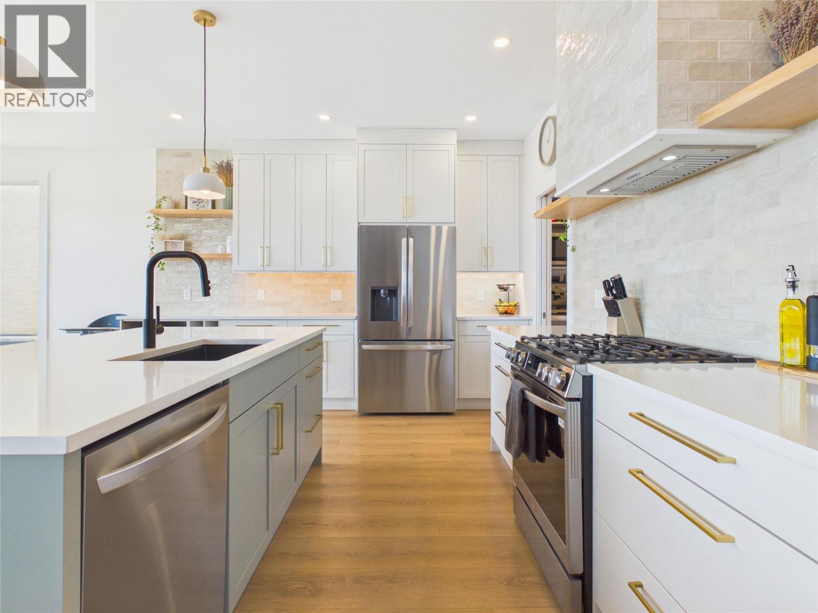 1081 ANTLER Drive - 14