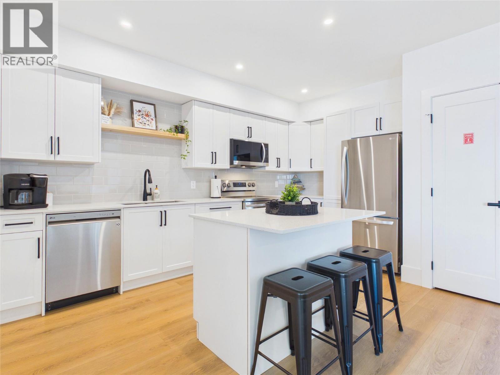 1081 ANTLER Drive - 40