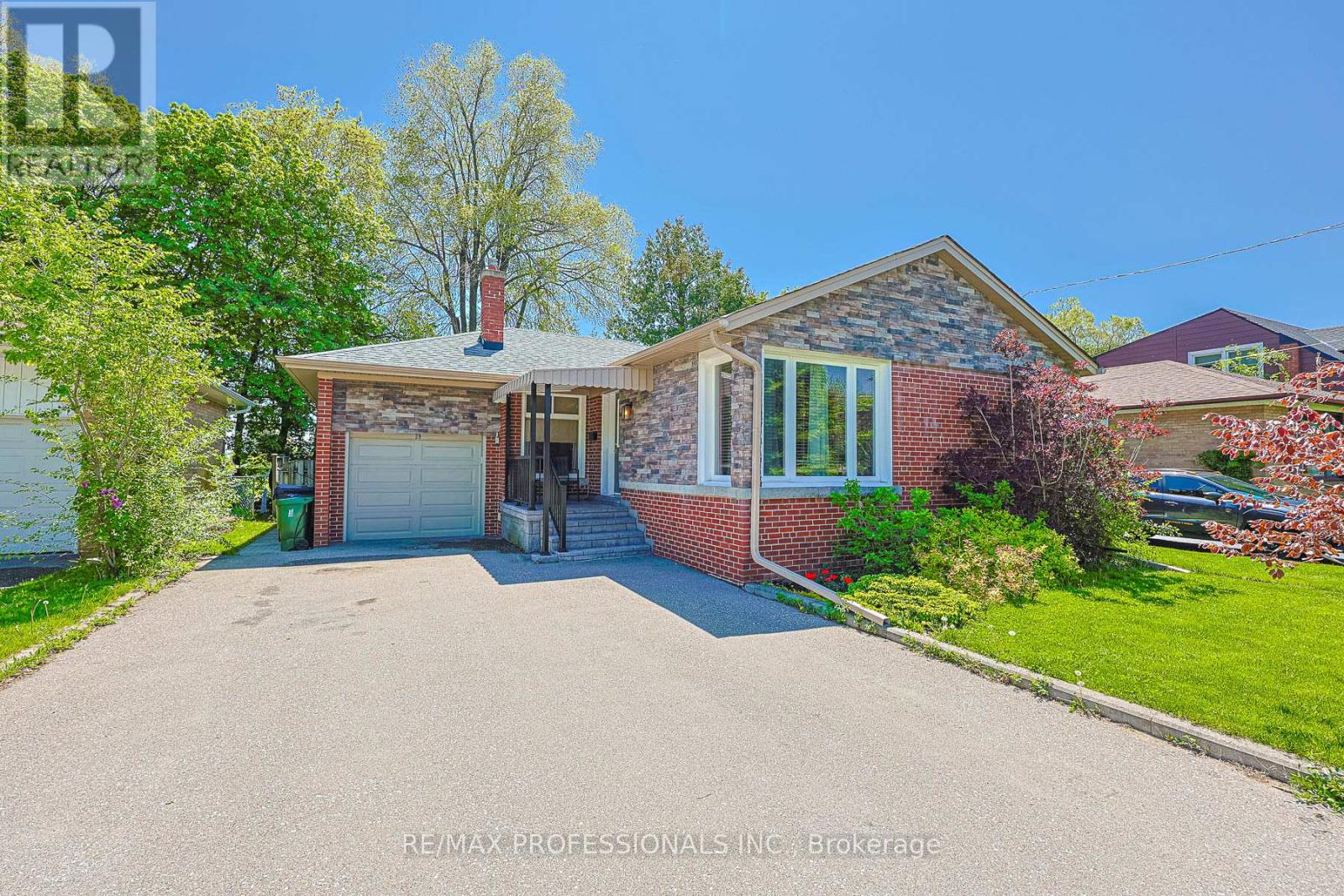 39 SEALCOVE DRIVE - 1