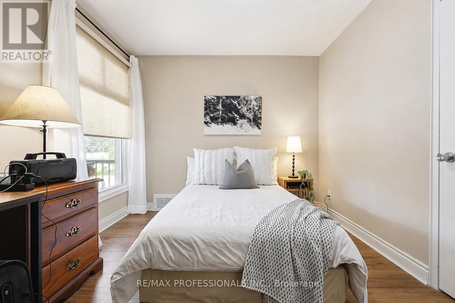 39 SEALCOVE DRIVE - 31