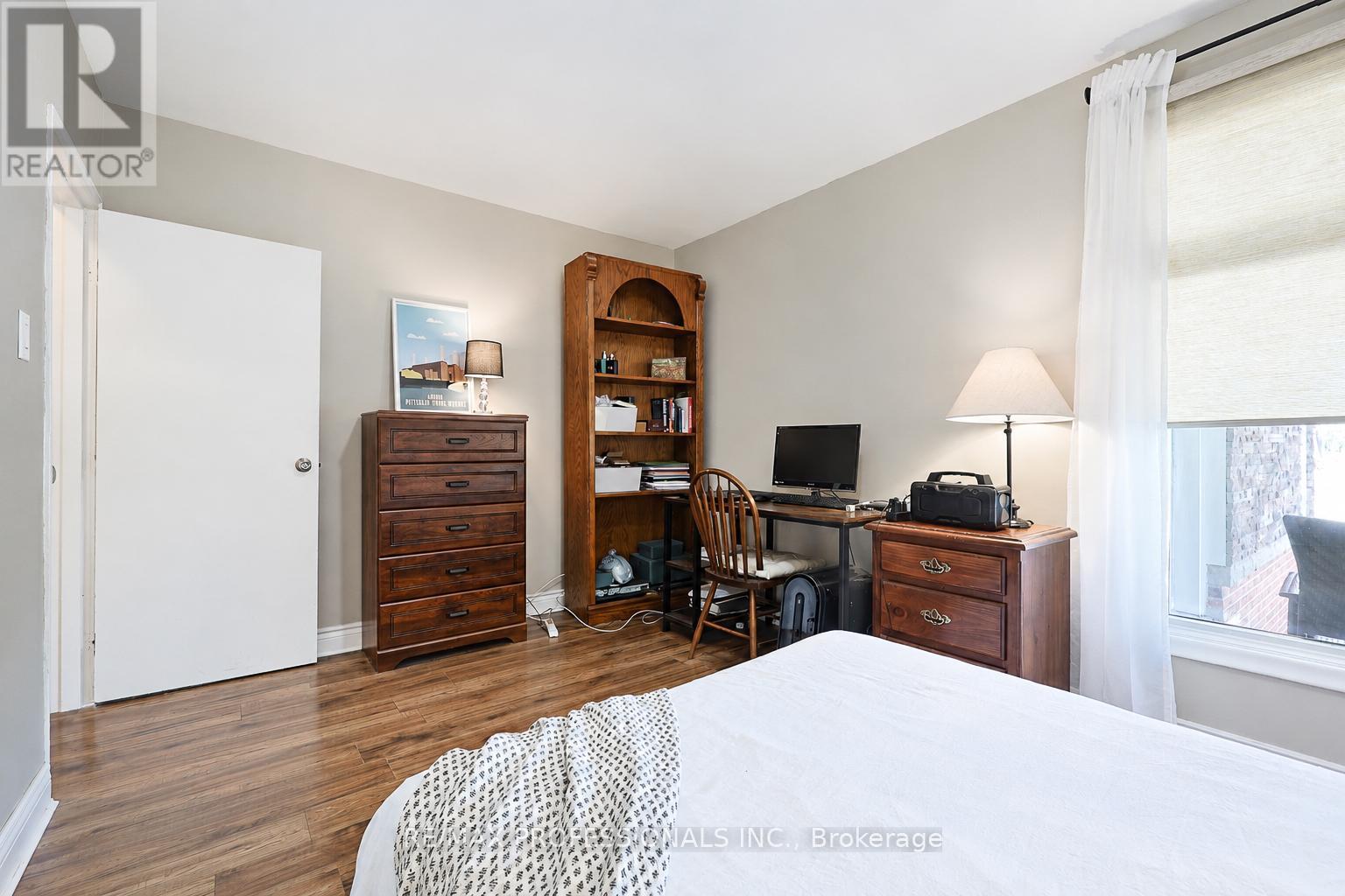 39 SEALCOVE DRIVE - 32