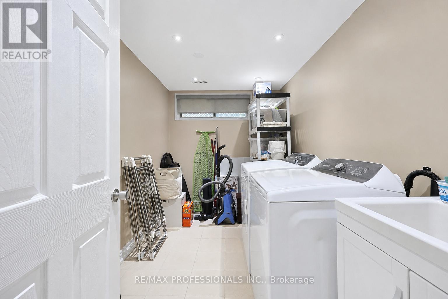 39 SEALCOVE DRIVE - 34