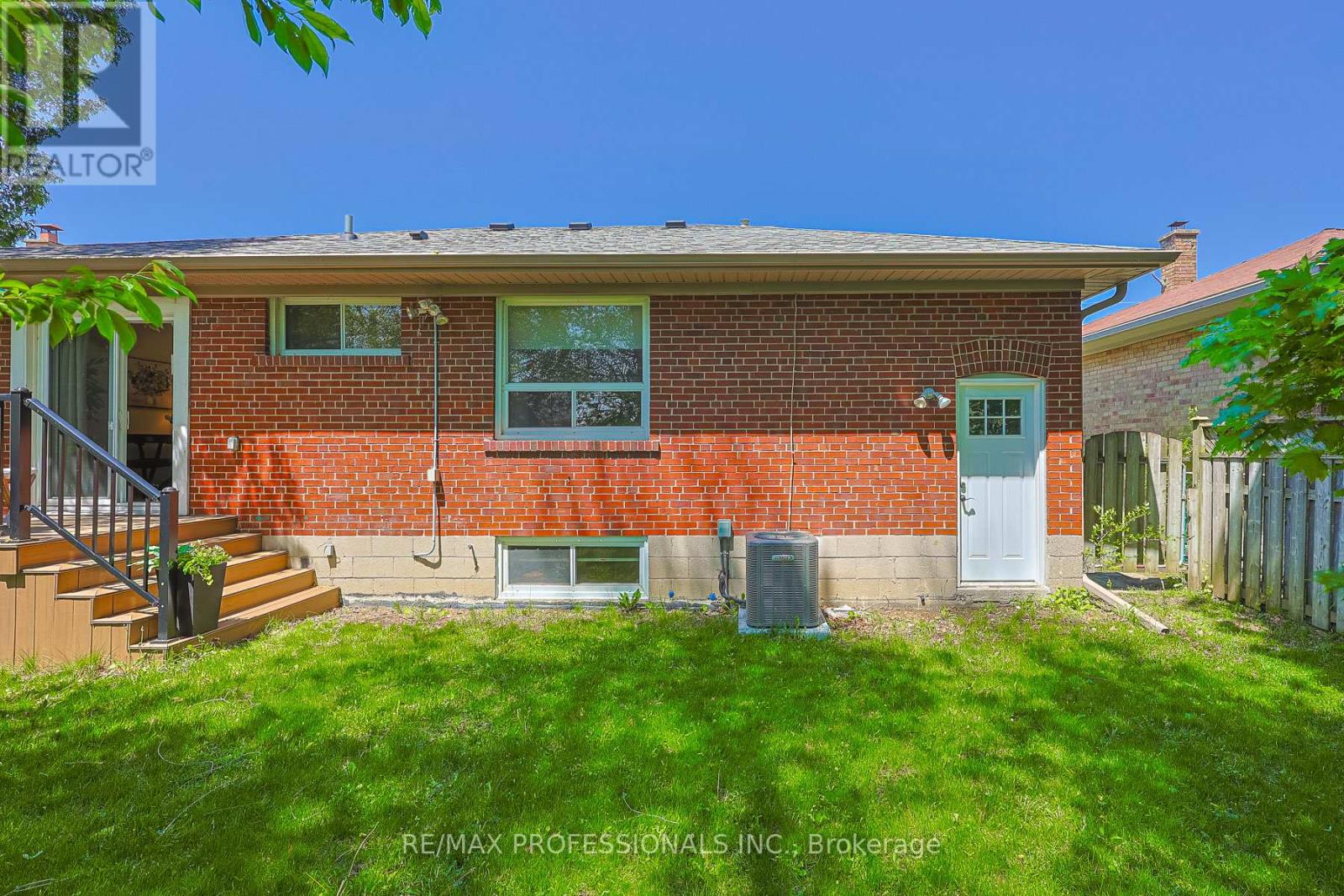 39 SEALCOVE DRIVE - 46