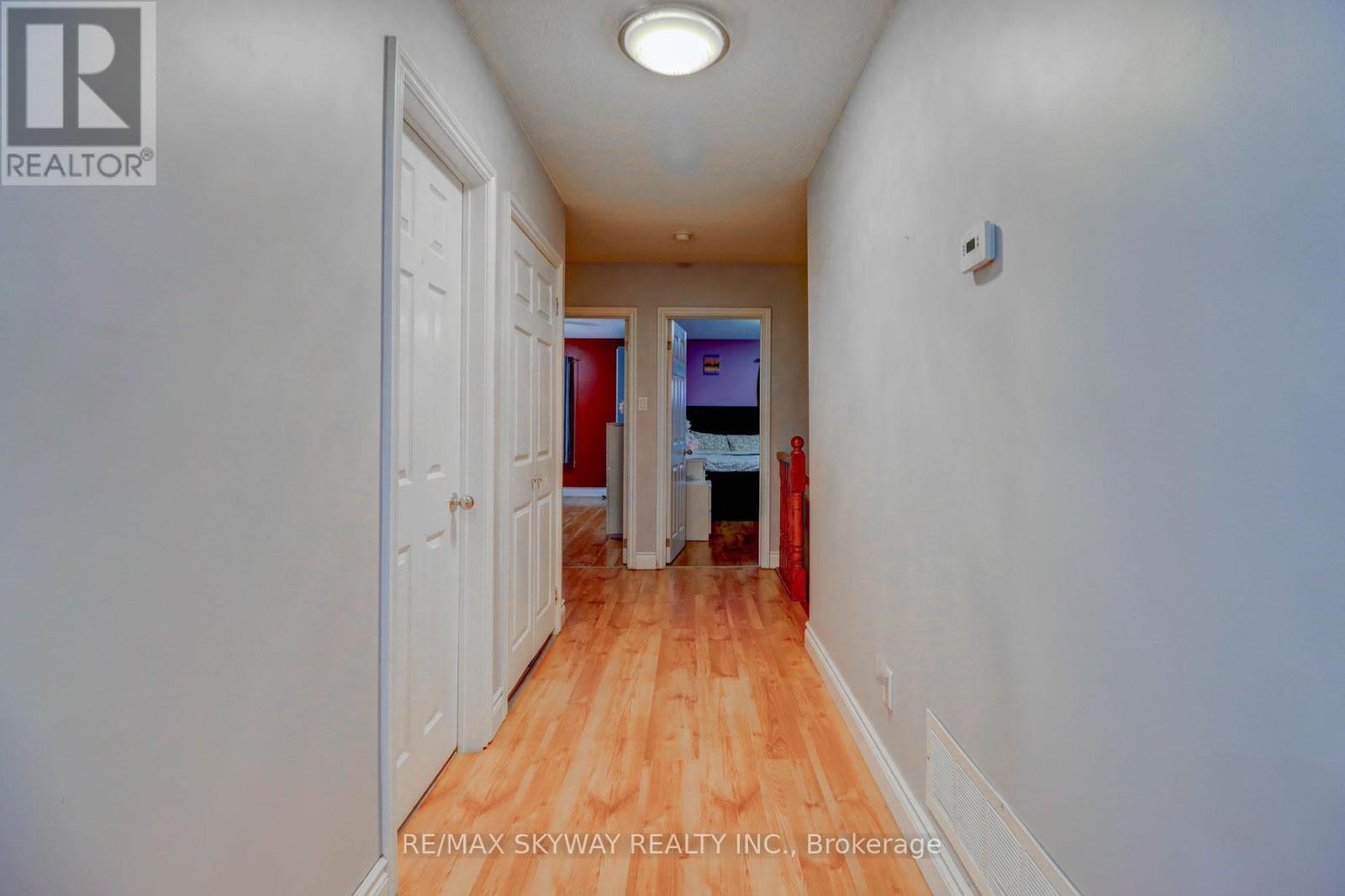 282B BROCK STREET W - 11