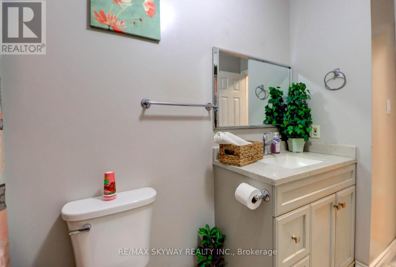 282B BROCK STREET W - 15