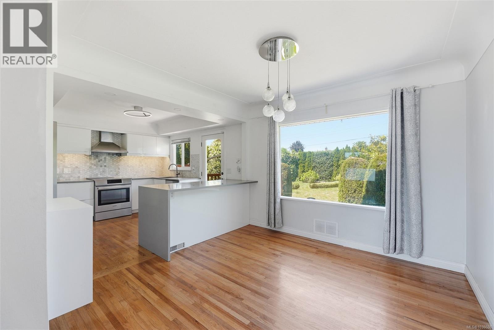  3026 Larkdowne Road, Oak Bay