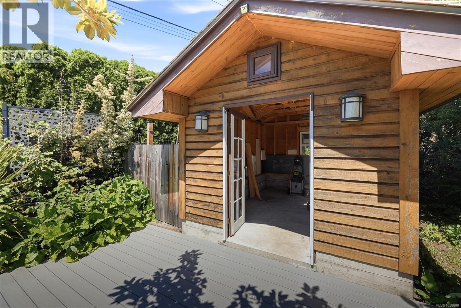  3026 Larkdowne Road, Oak Bay