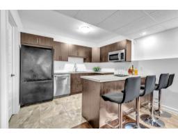 40 Ch. Des Échassiers, Val Des Monts, QC J8N0B7 Photo 19