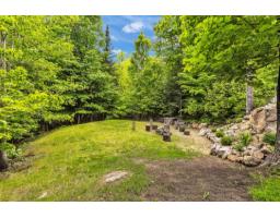 40 Ch. Des Échassiers, Val Des Monts, QC J8N0B7 Photo 37