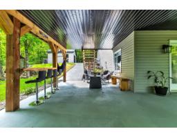 40 Ch. Des Échassiers, Val Des Monts, QC J8N0B7 Photo 26