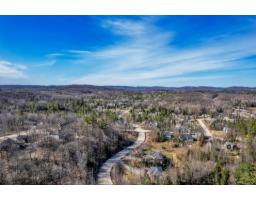 40 Ch. Des Échassiers, Val Des Monts, QC J8N0B7 Photo 43