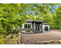 40 Ch. Des Échassiers, Val Des Monts, QC J8N0B7 Photo 39