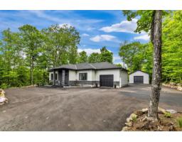 40 Ch. Des Échassiers, Val Des Monts, QC J8N0B7 Photo 35