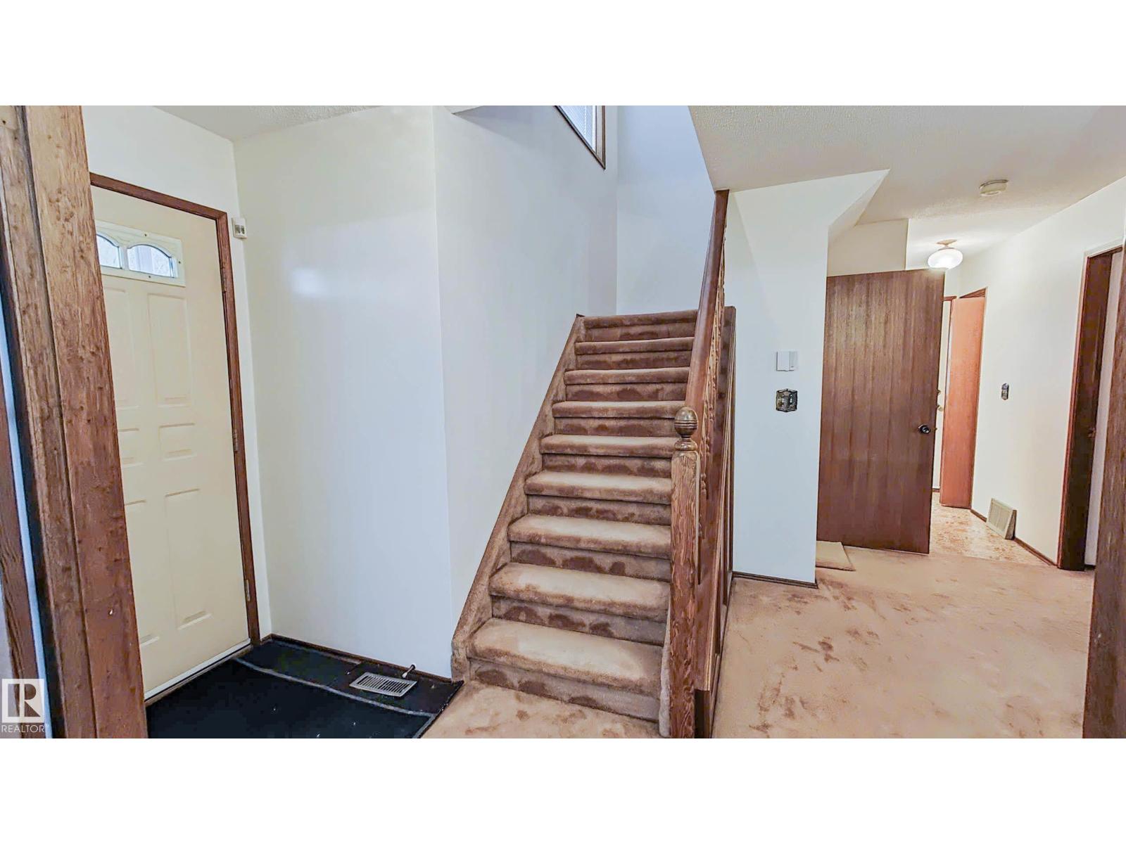 3031 79 ST NW NW - 14