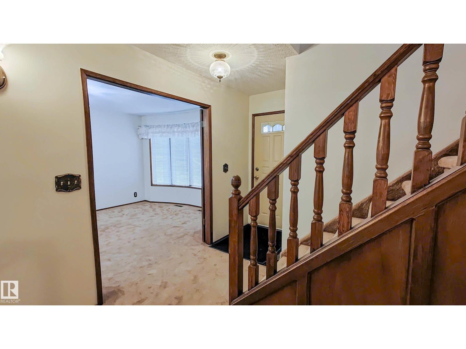 3031 79 ST NW NW - 15