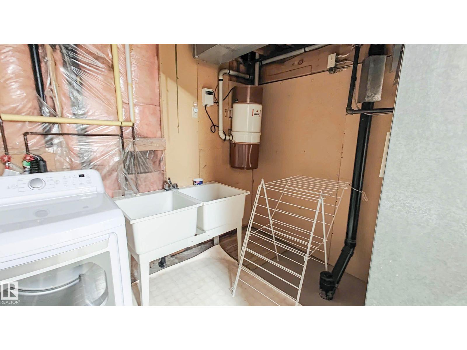 3031 79 ST NW NW - 26