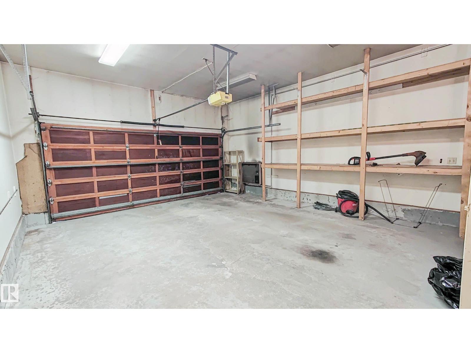 3031 79 ST NW NW - 22