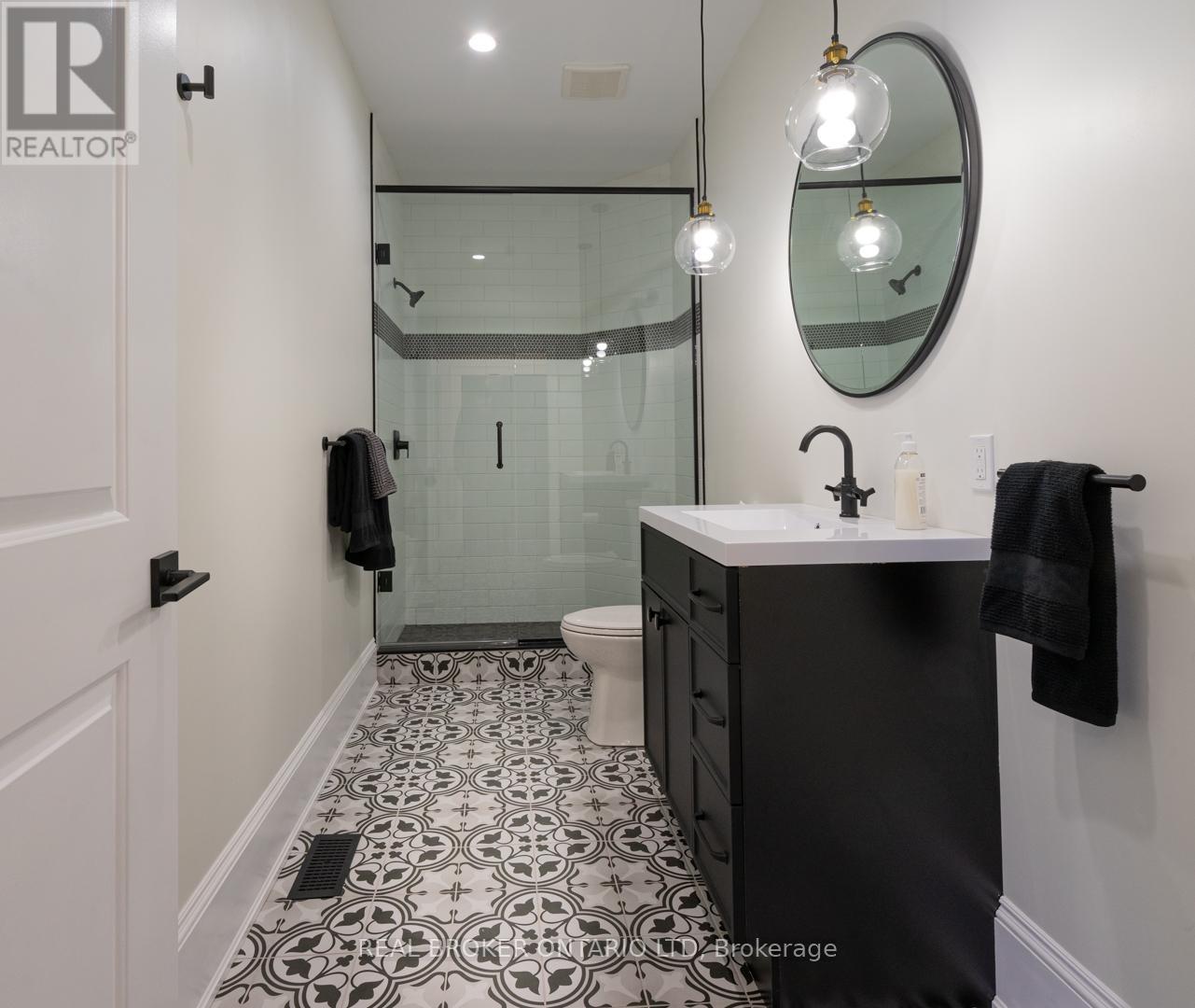 463 KING STREET - 14