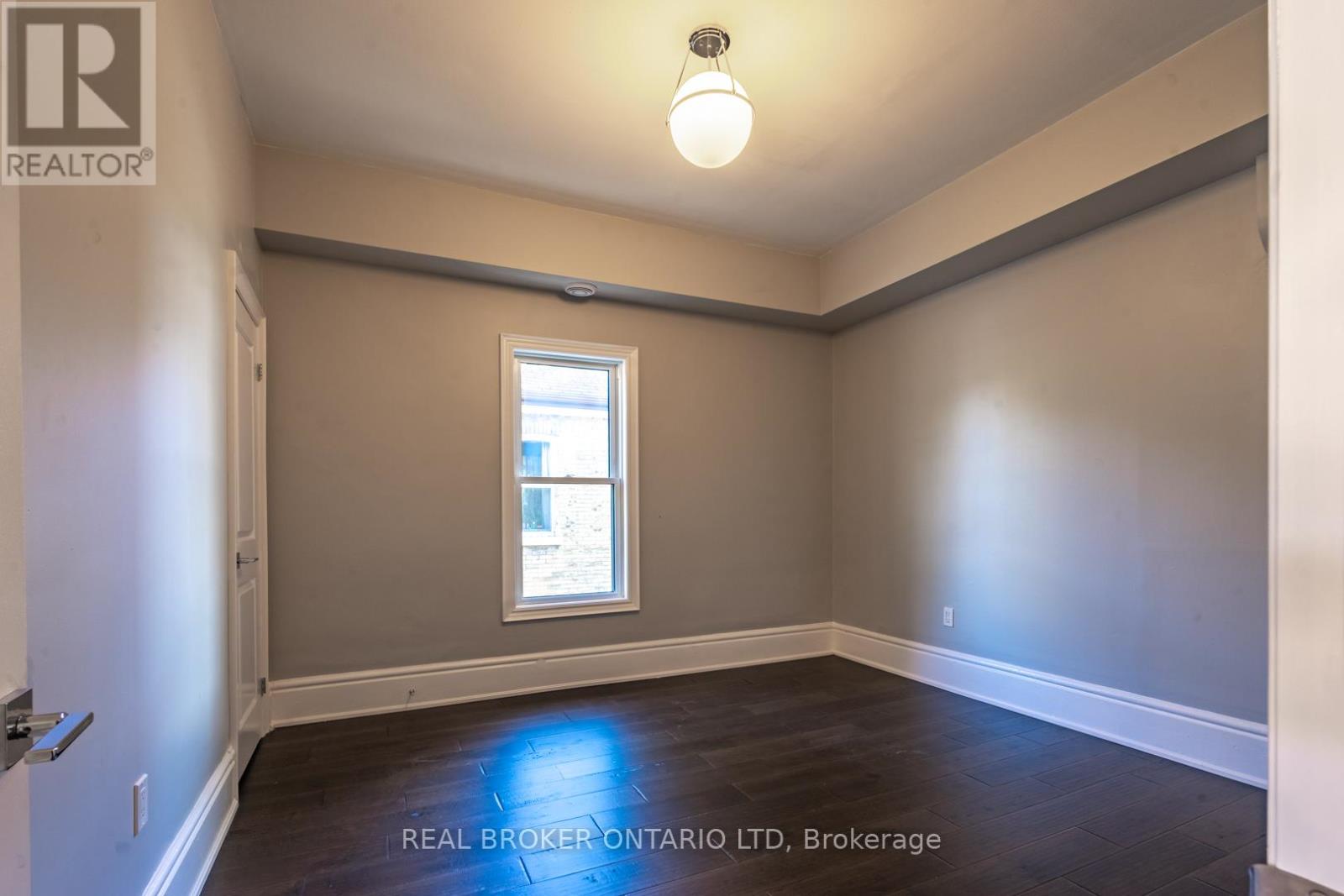 463 KING STREET - 22