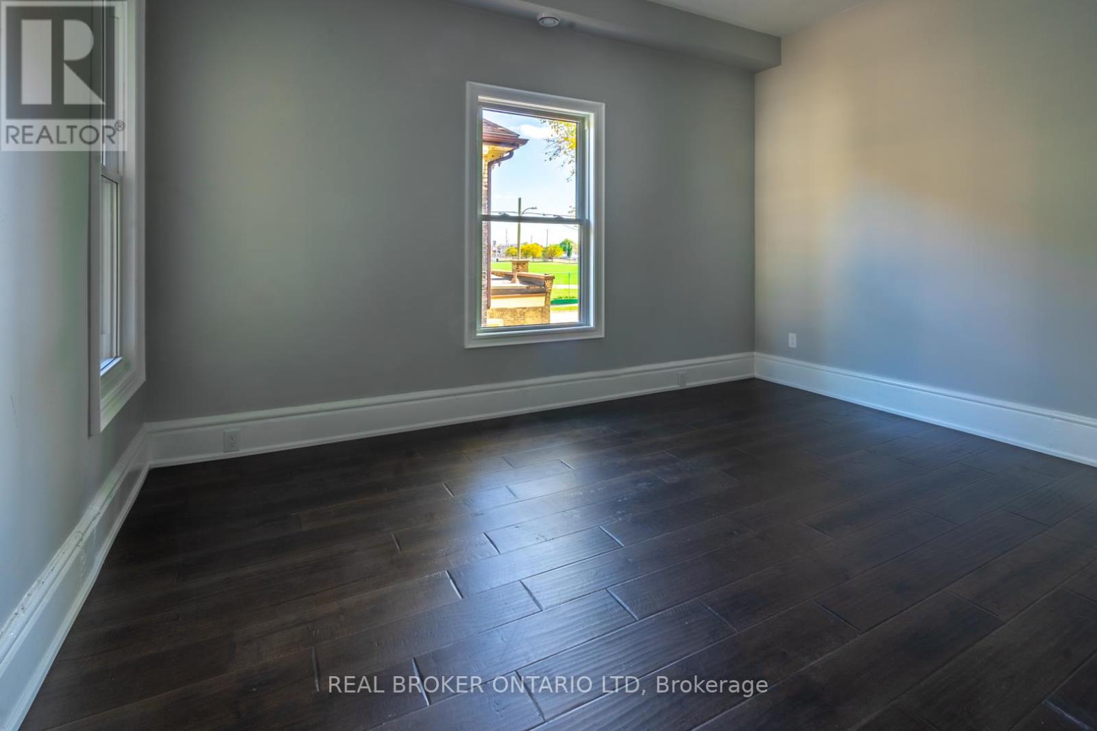 463 KING STREET - 23