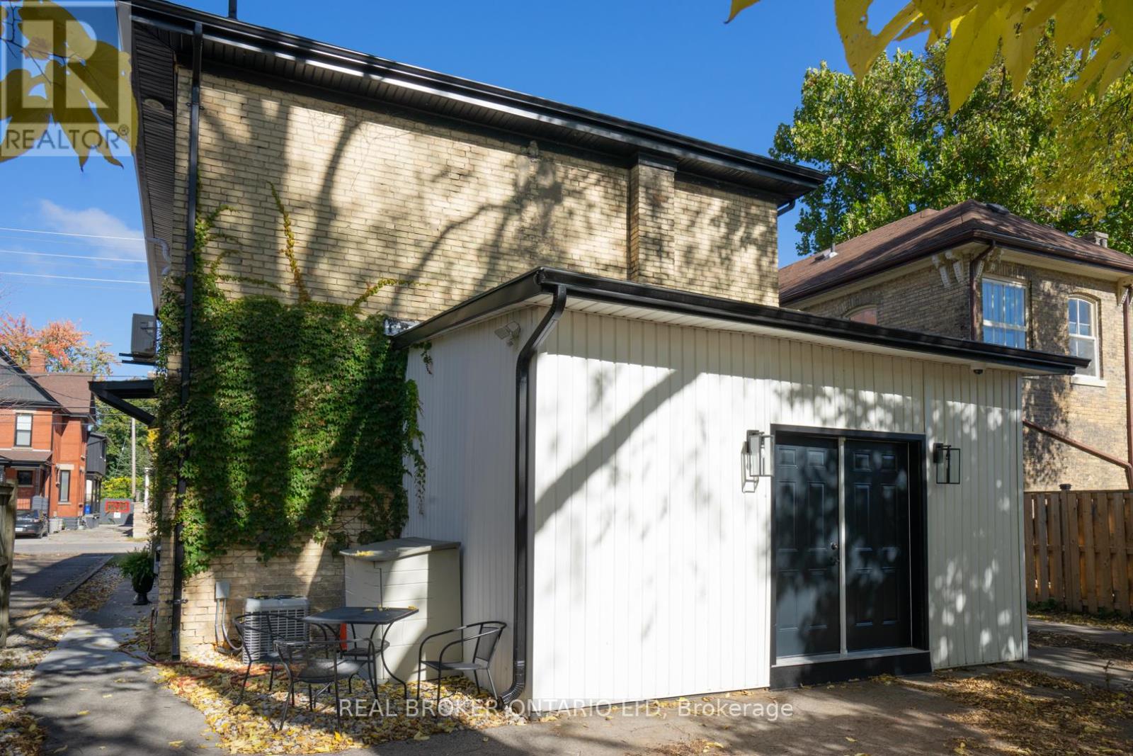 463 KING STREET - 33
