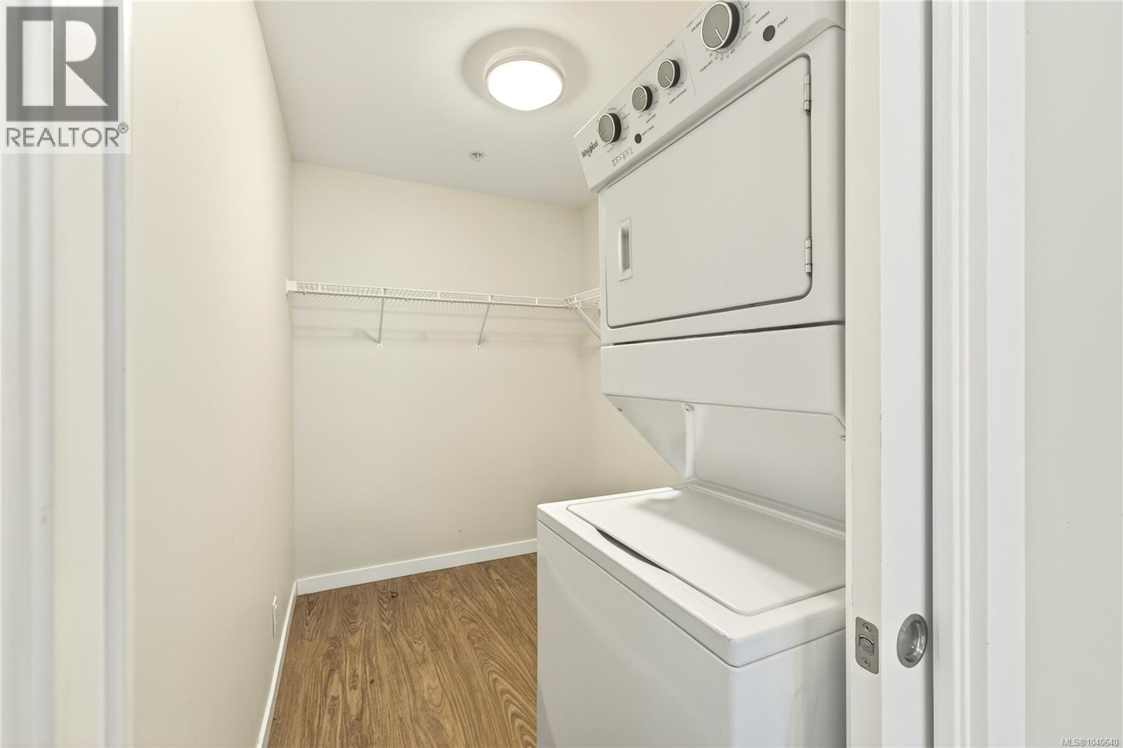 #310 91 Chapel St - 36