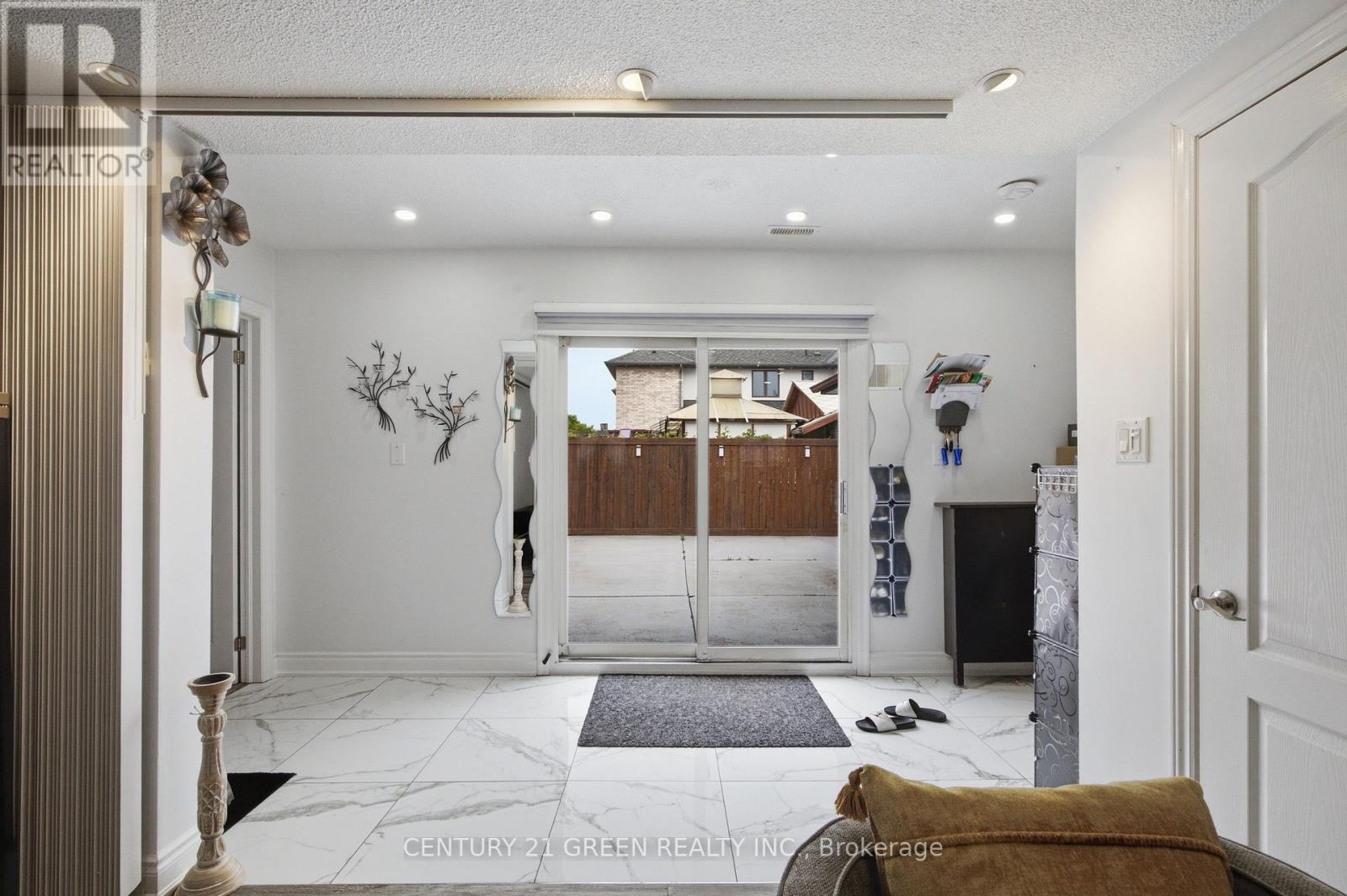 7649 REDSTONE ROAD - 13