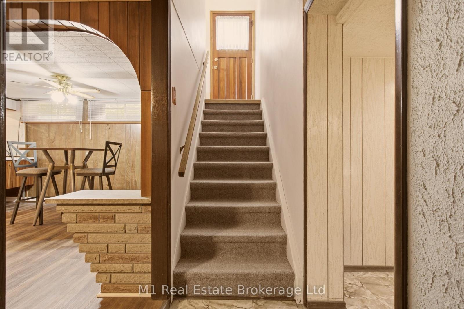 27 PALERMO CRESCENT - 24