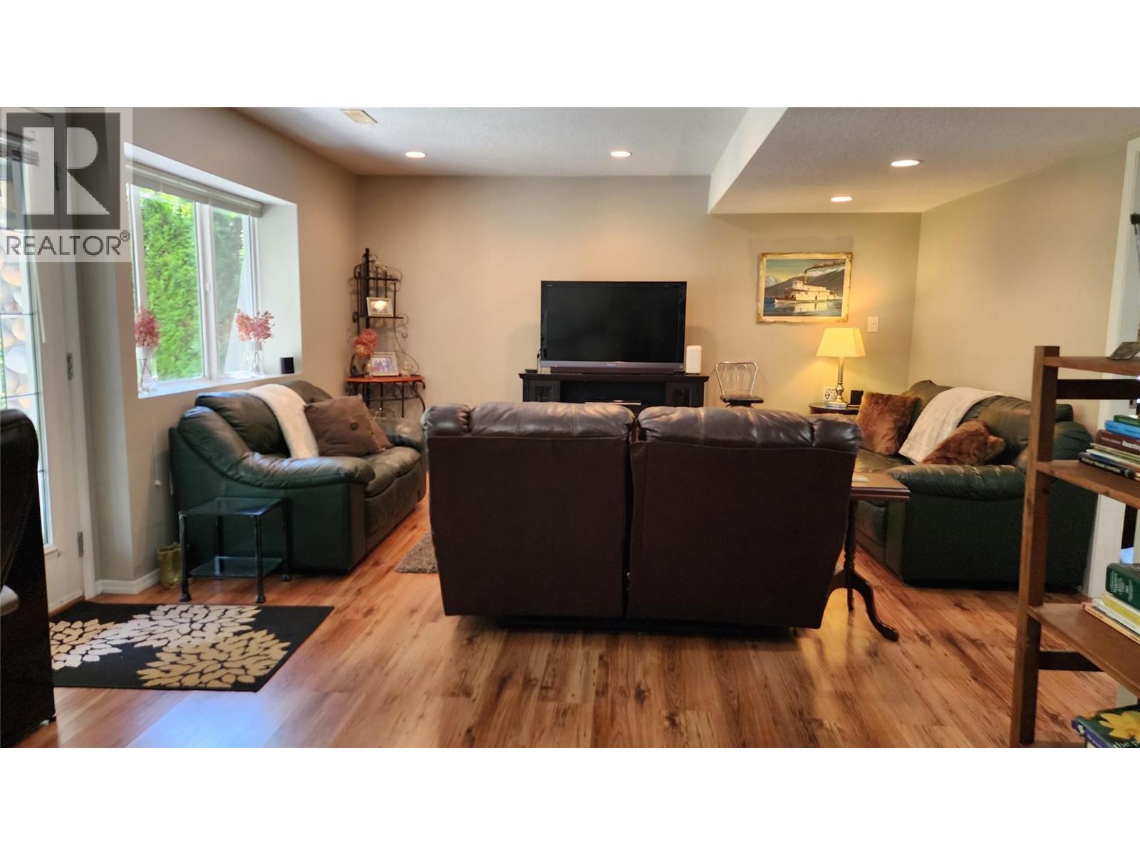 442 WHITMAN Way - 25