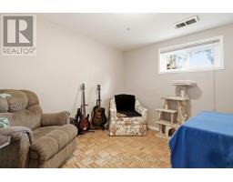 33 Benson Avenue, Mississauga, ON L5H2P3 Photo 32