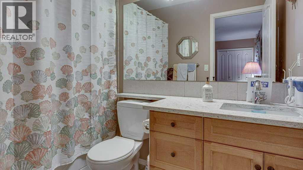 143 Ackerman Crescent — photo 22
