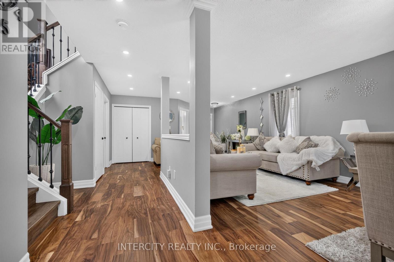 2560 MEADOWGATE BOULEVARD - 12