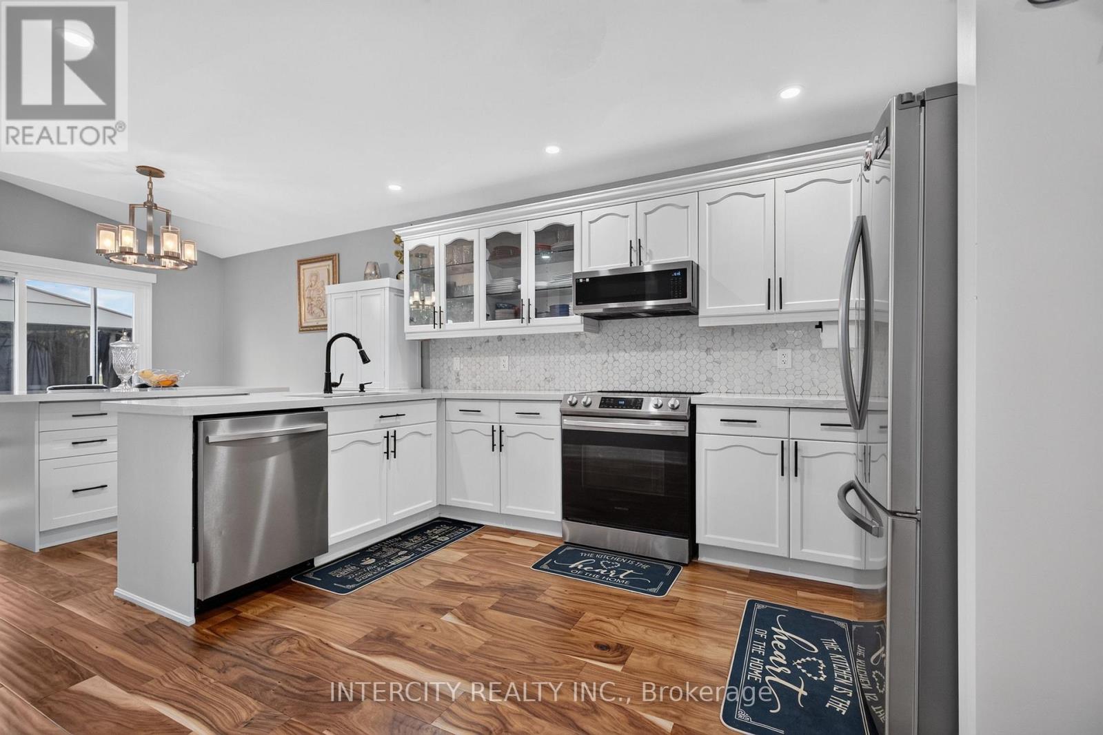 2560 MEADOWGATE BOULEVARD - 18