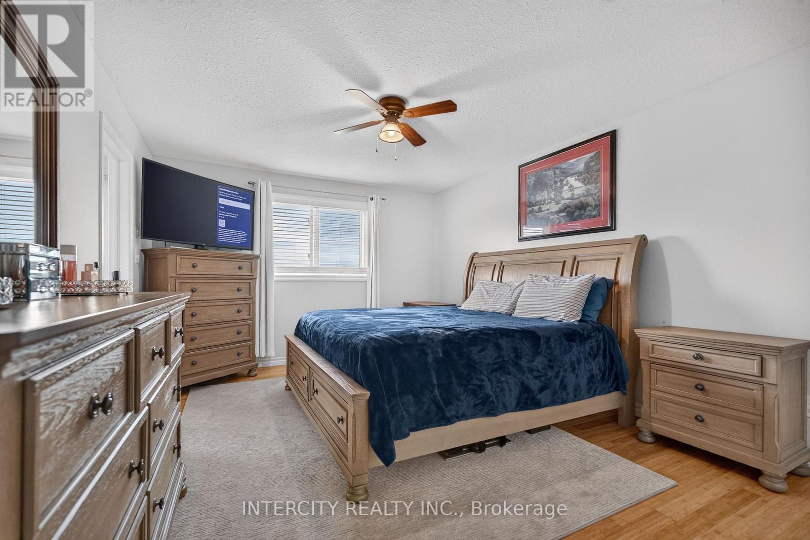 2560 MEADOWGATE BOULEVARD - 21