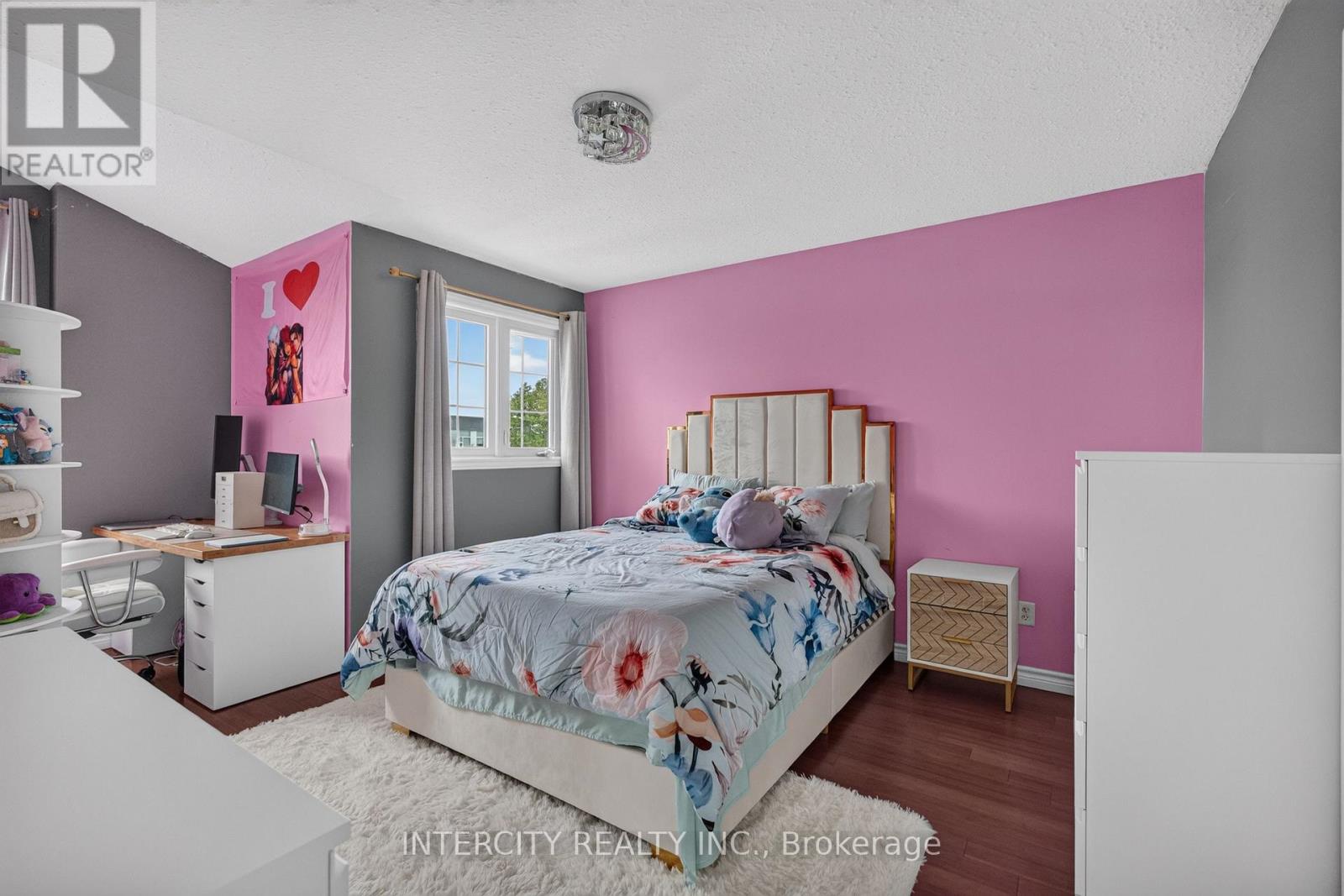 2560 MEADOWGATE BOULEVARD - 27