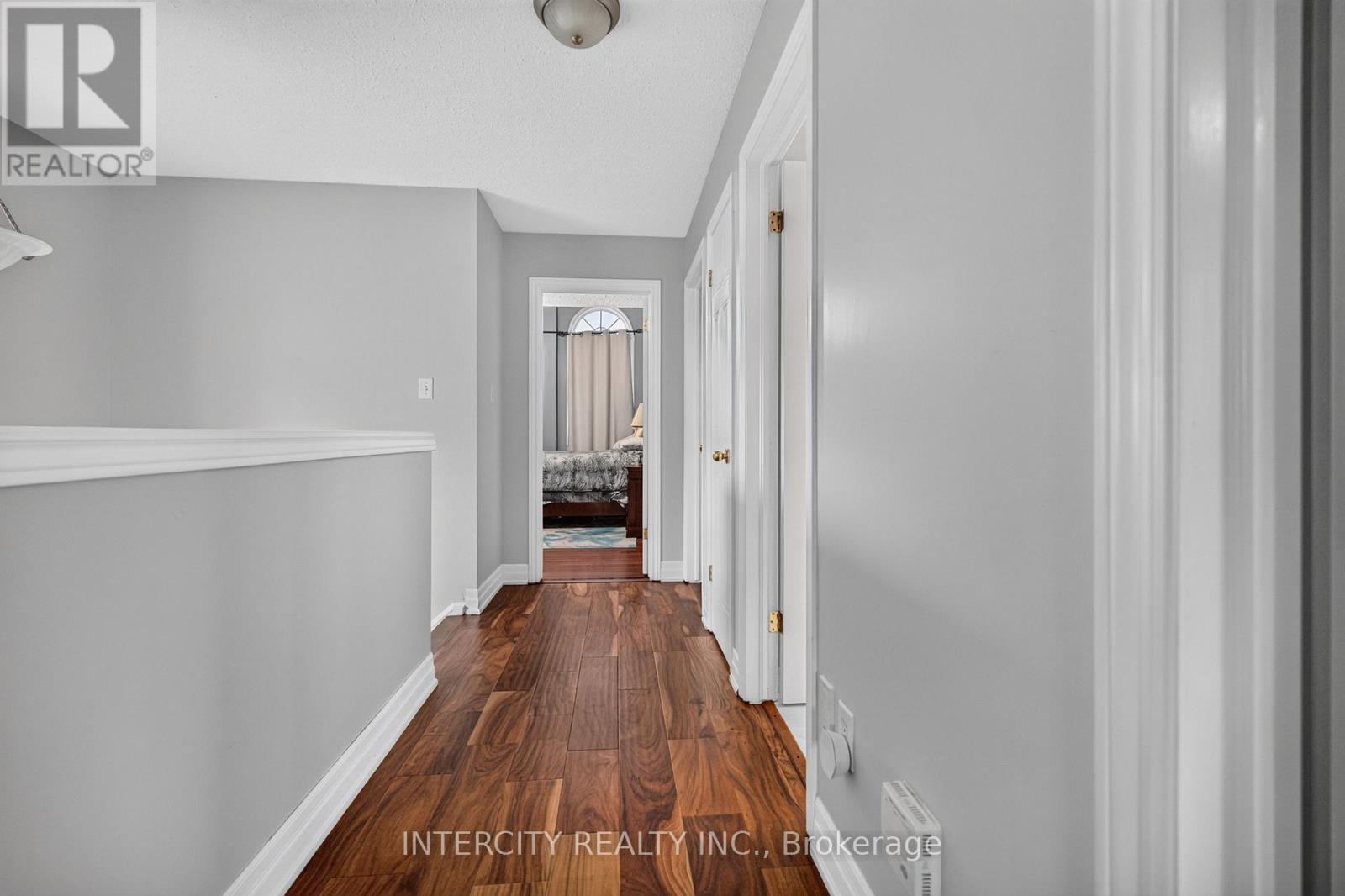 2560 MEADOWGATE BOULEVARD - 29