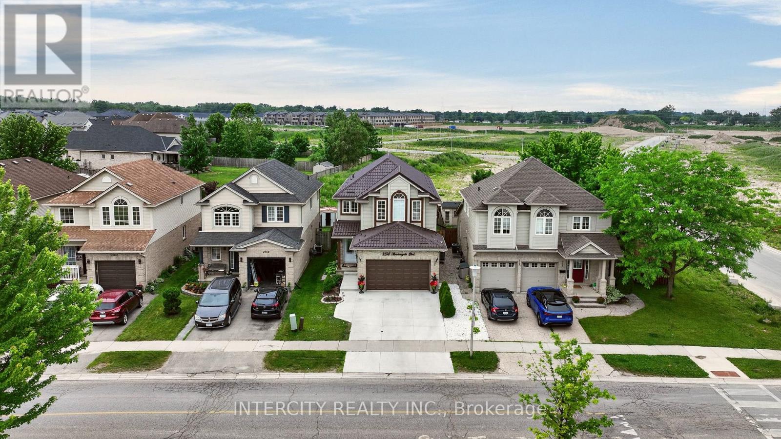 2560 MEADOWGATE BOULEVARD - 6