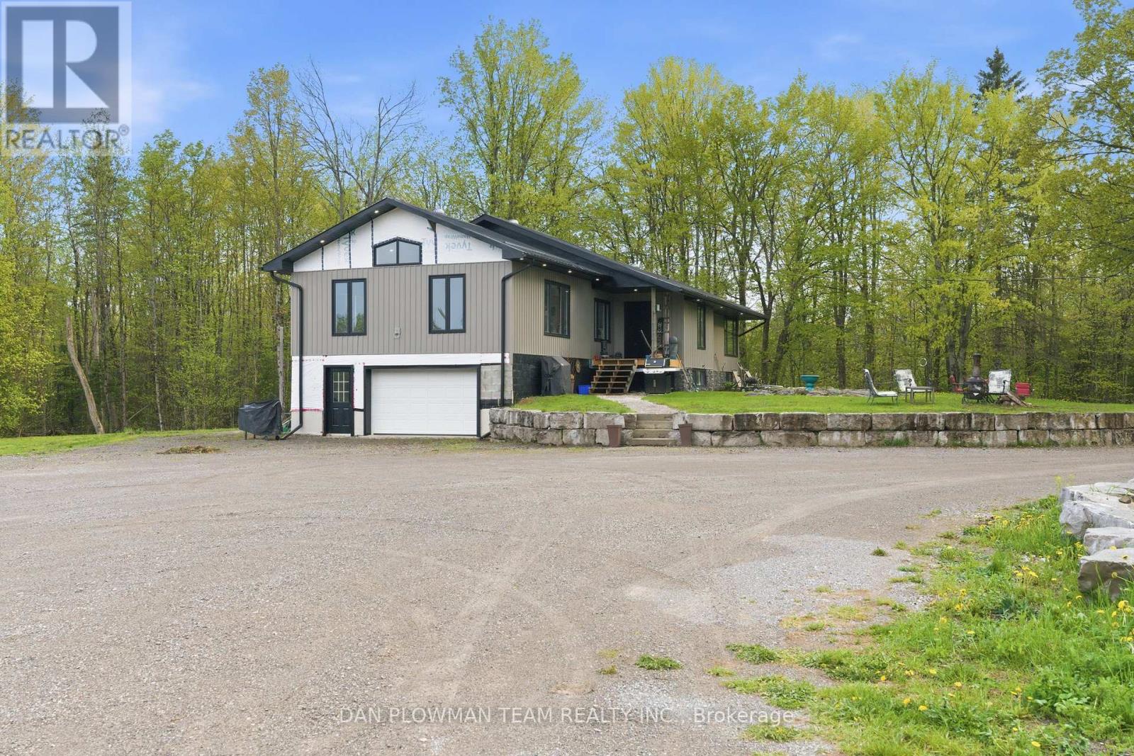 377 BALMER ROAD - 6