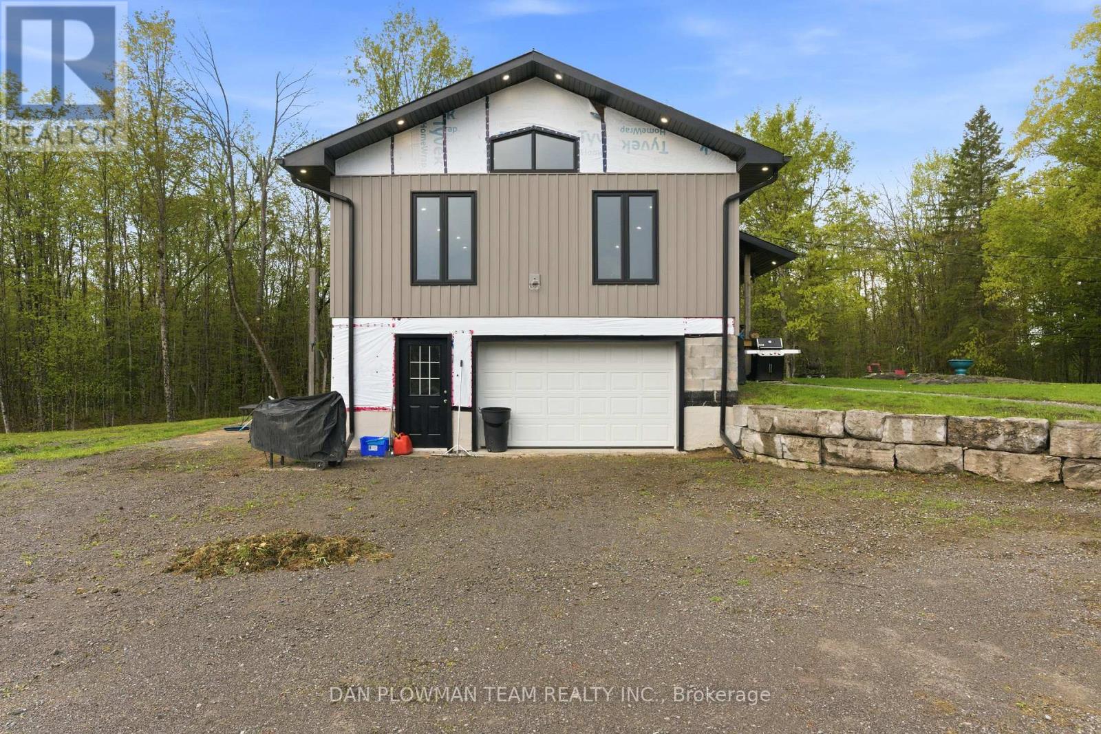 377 BALMER ROAD - 9