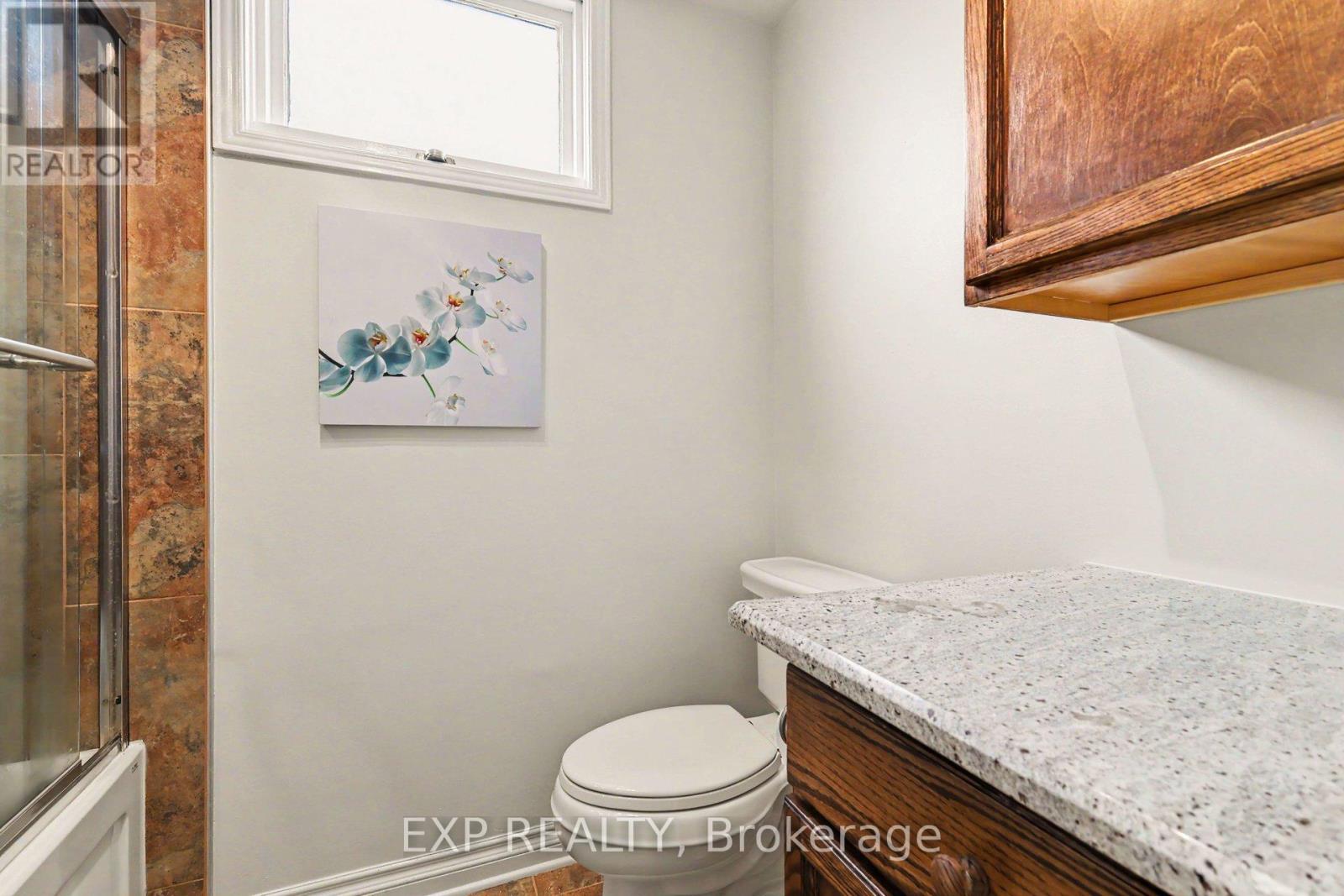 105 COUNTRY CLUB DRIVE - 26