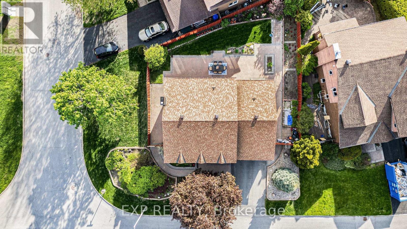 105 COUNTRY CLUB DRIVE - 35