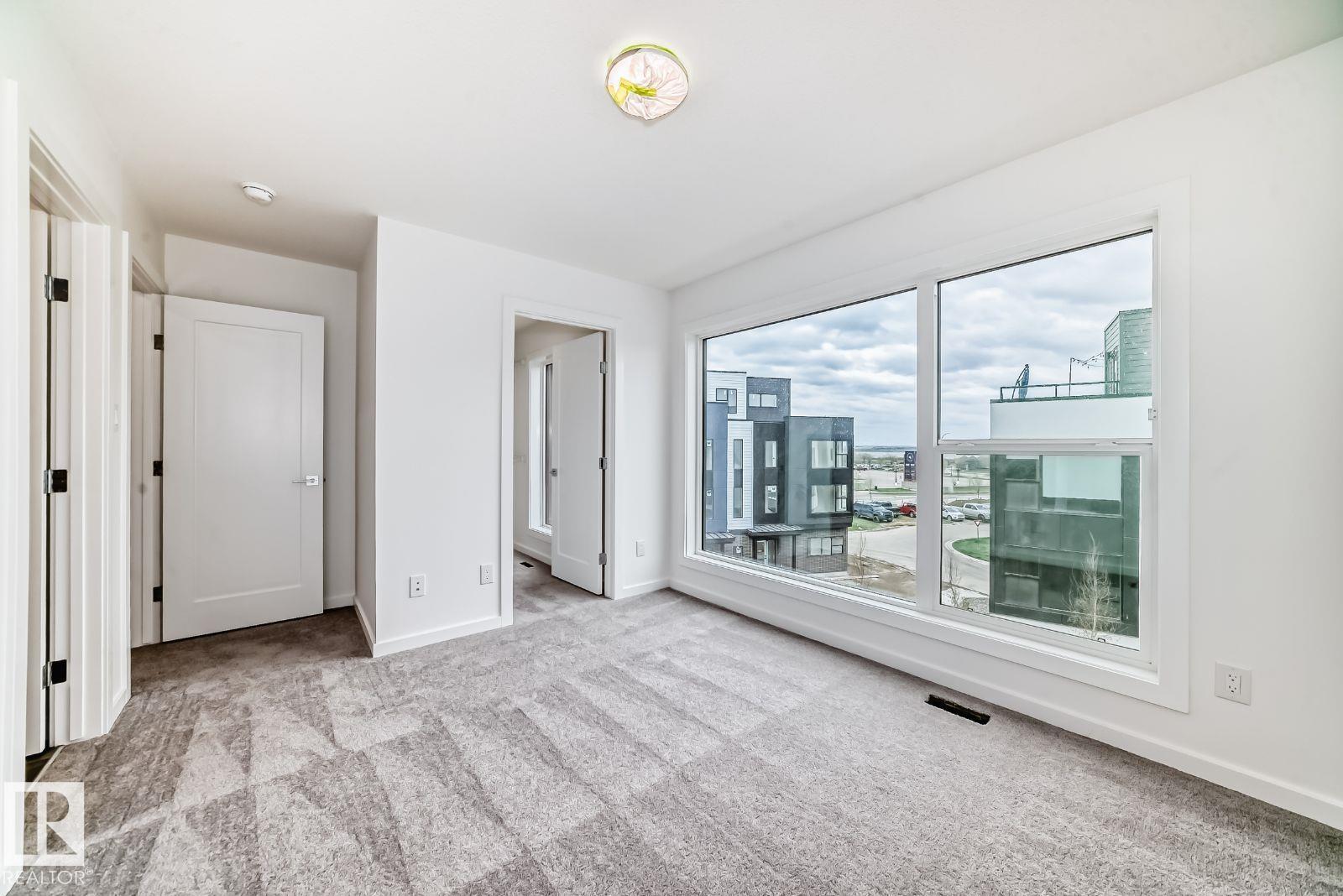 #66 5 Rondeau DR - 32