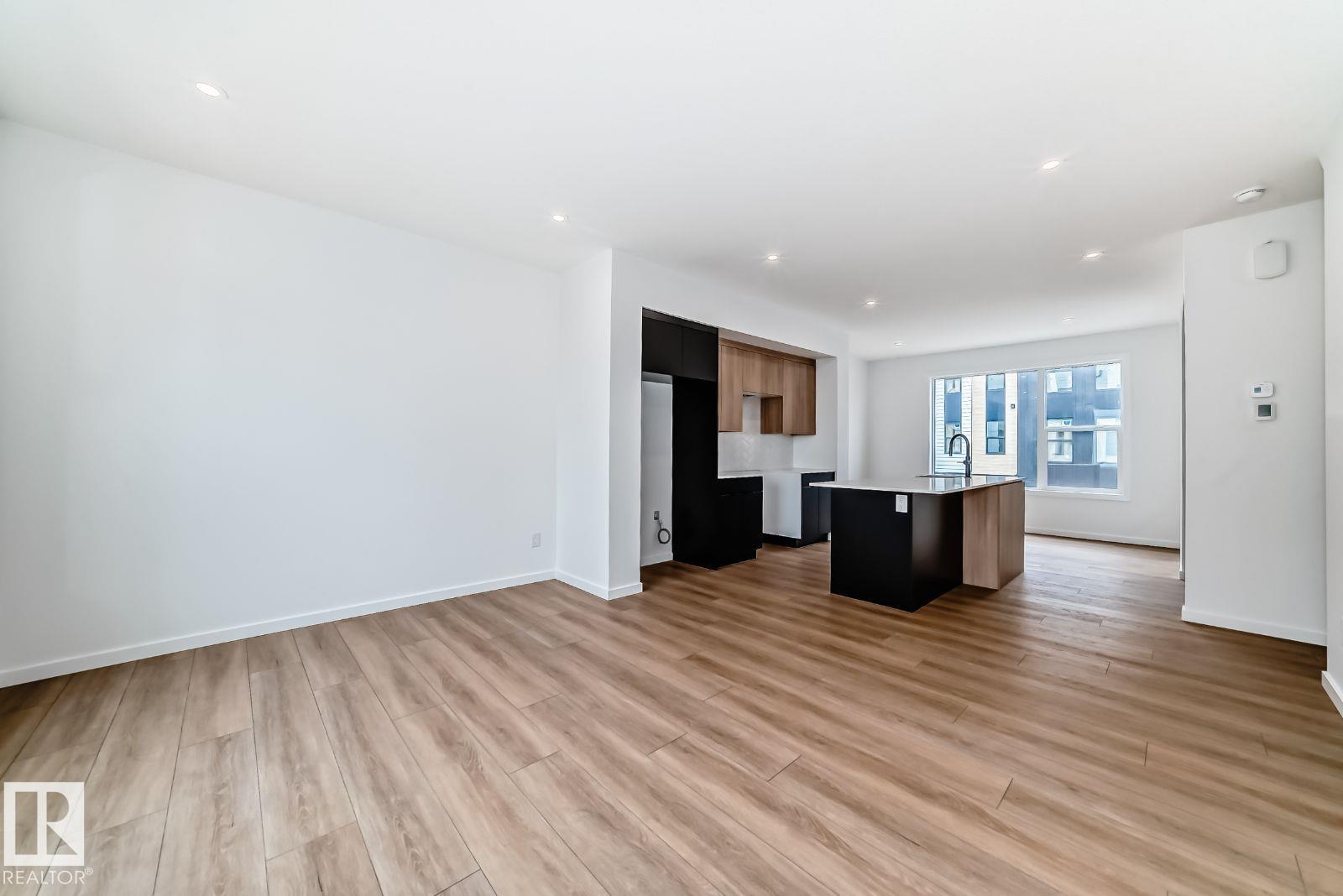 #66 5 Rondeau DR - 22