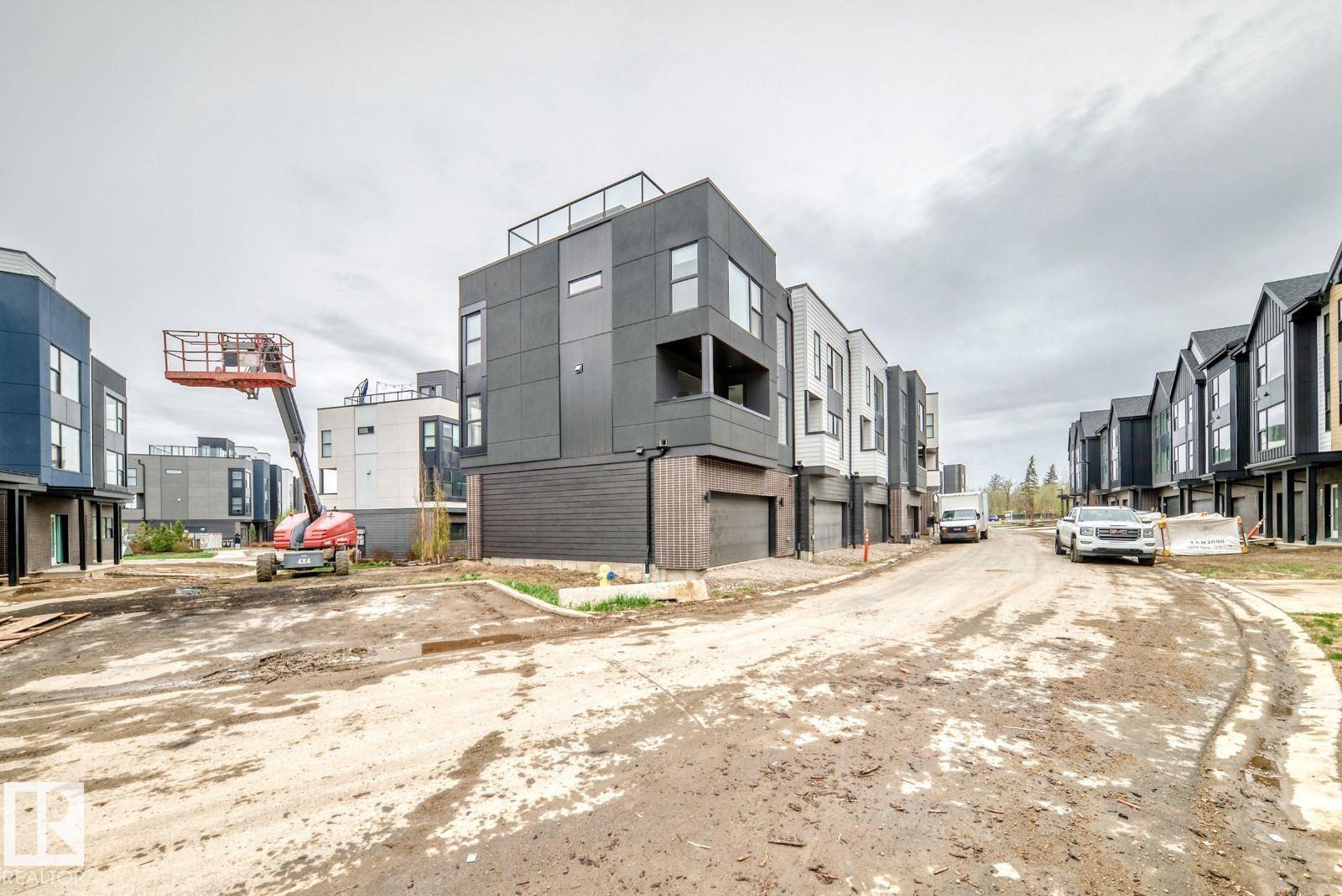 #66 5 Rondeau DR - 47