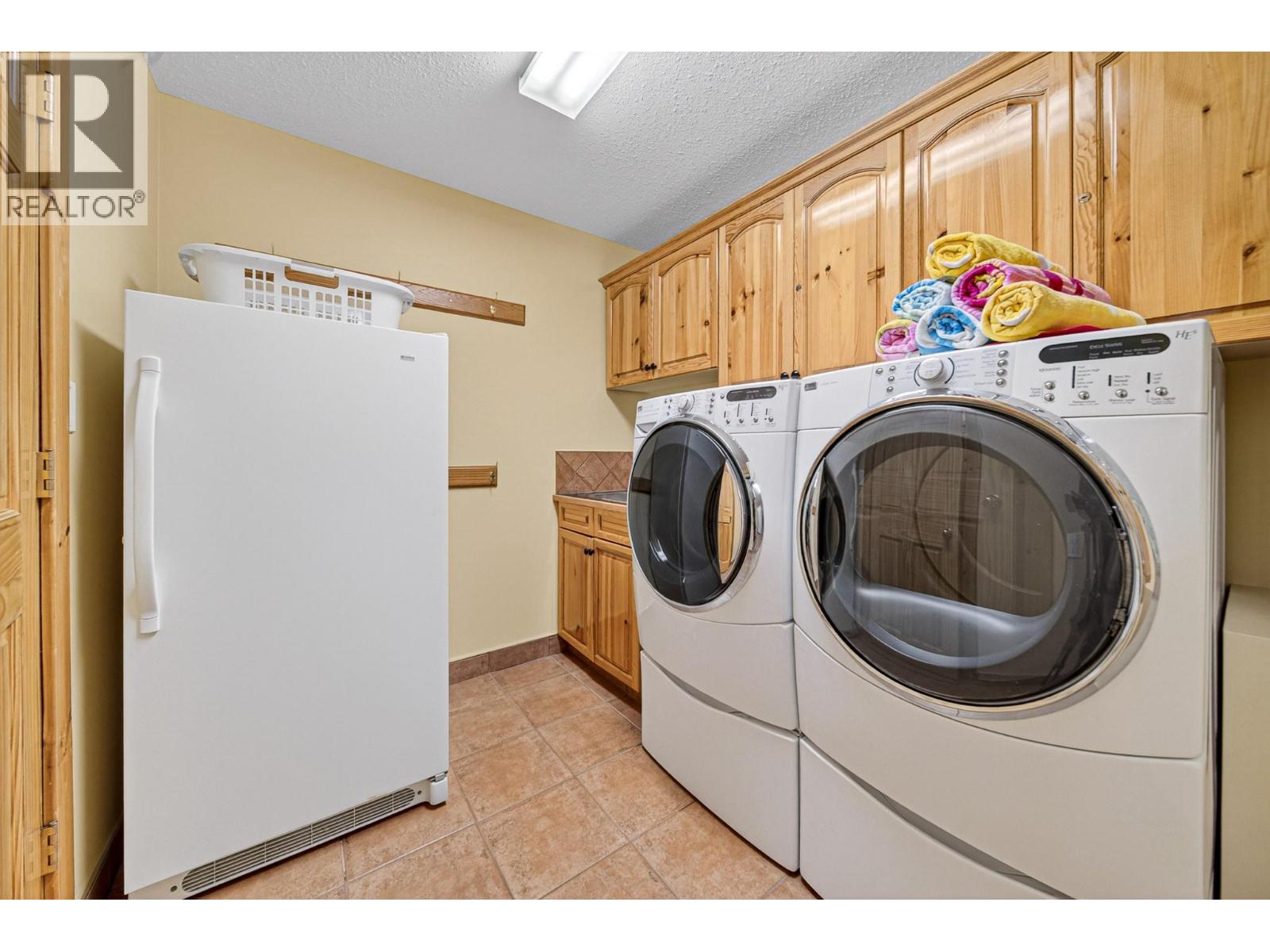 5267 Highline Drive - 27