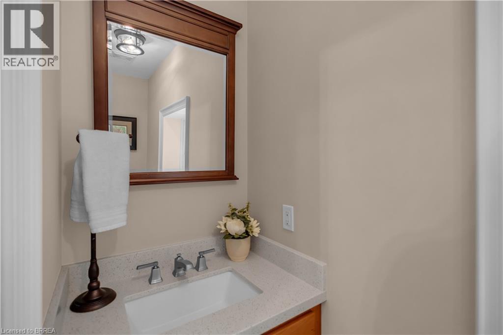 3-bedroom home for sale at 60A DUNDAS Street W, Paris ON · photo 18 of 51