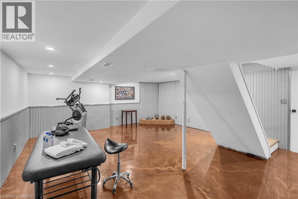 3-bedroom home for sale at 60A DUNDAS Street W, Paris ON · photo 32 of 51