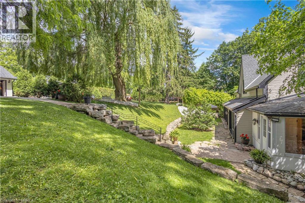3-bedroom home for sale at 60A DUNDAS Street W, Paris ON · photo 34 of 51