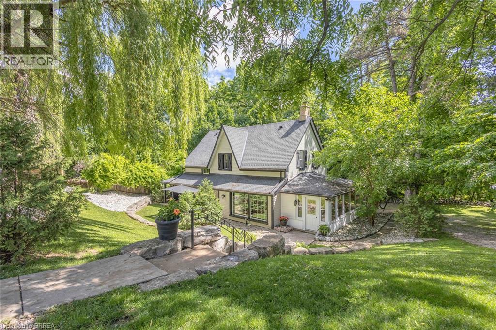 3-bedroom home for sale at 60A DUNDAS Street W, Paris ON · photo 4 of 51
